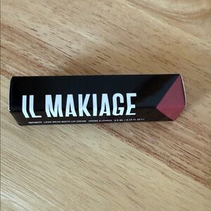 IL MAKIAGE Infinity Long Wear Matte Lip Cream in Infinity Matte Royal